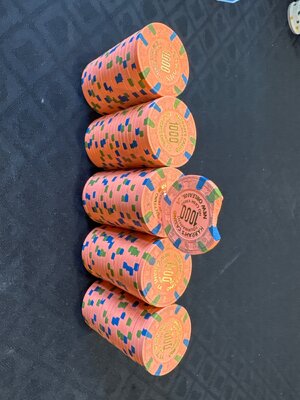 Harrahs NO Tournament T25’s. 100 chips.